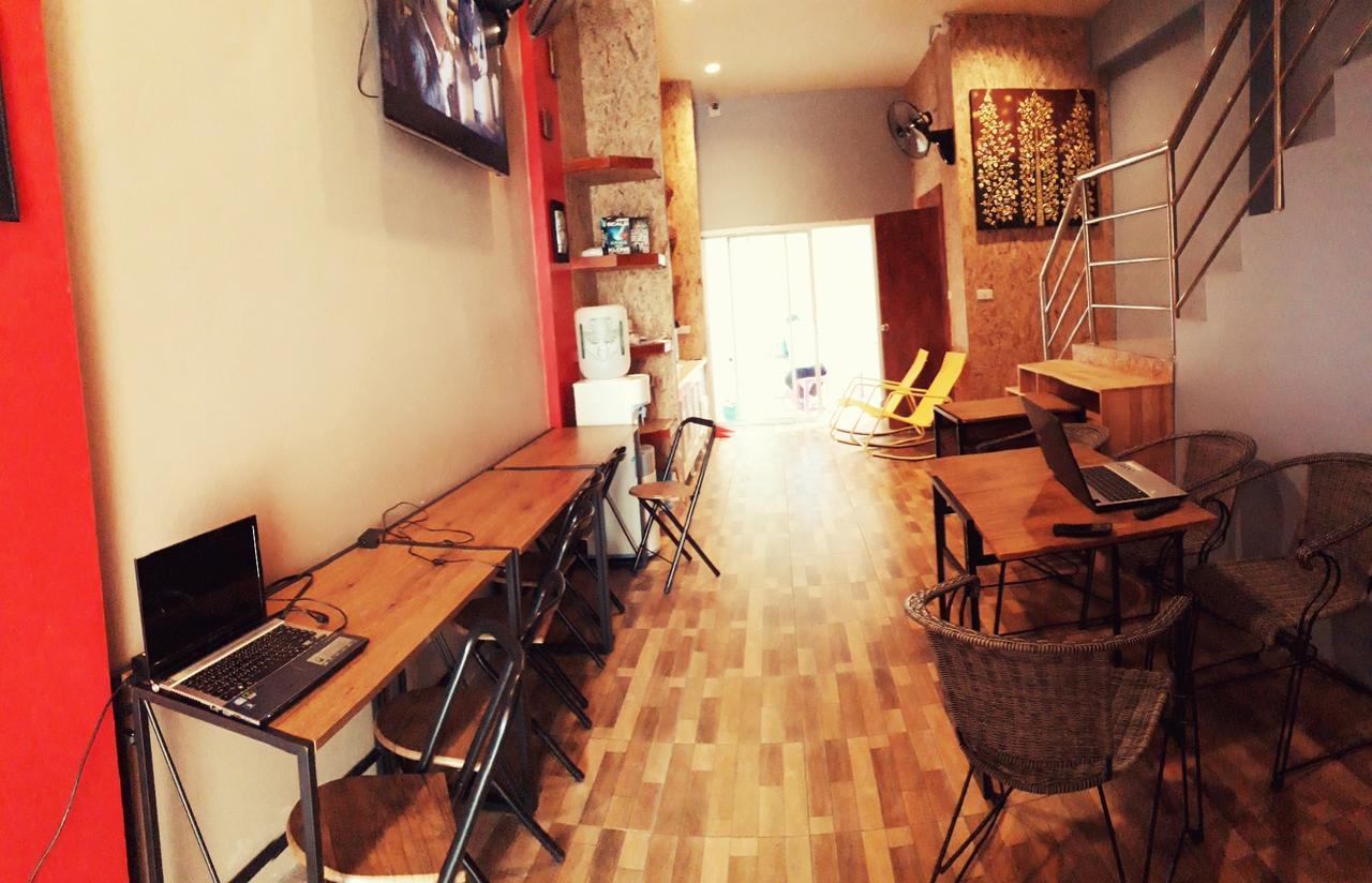 Frutta Hostel Patong Exterior photo